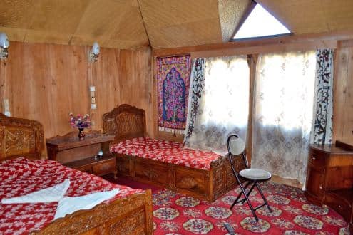 New Lady of Shalot Houseboat, Srinagar 2